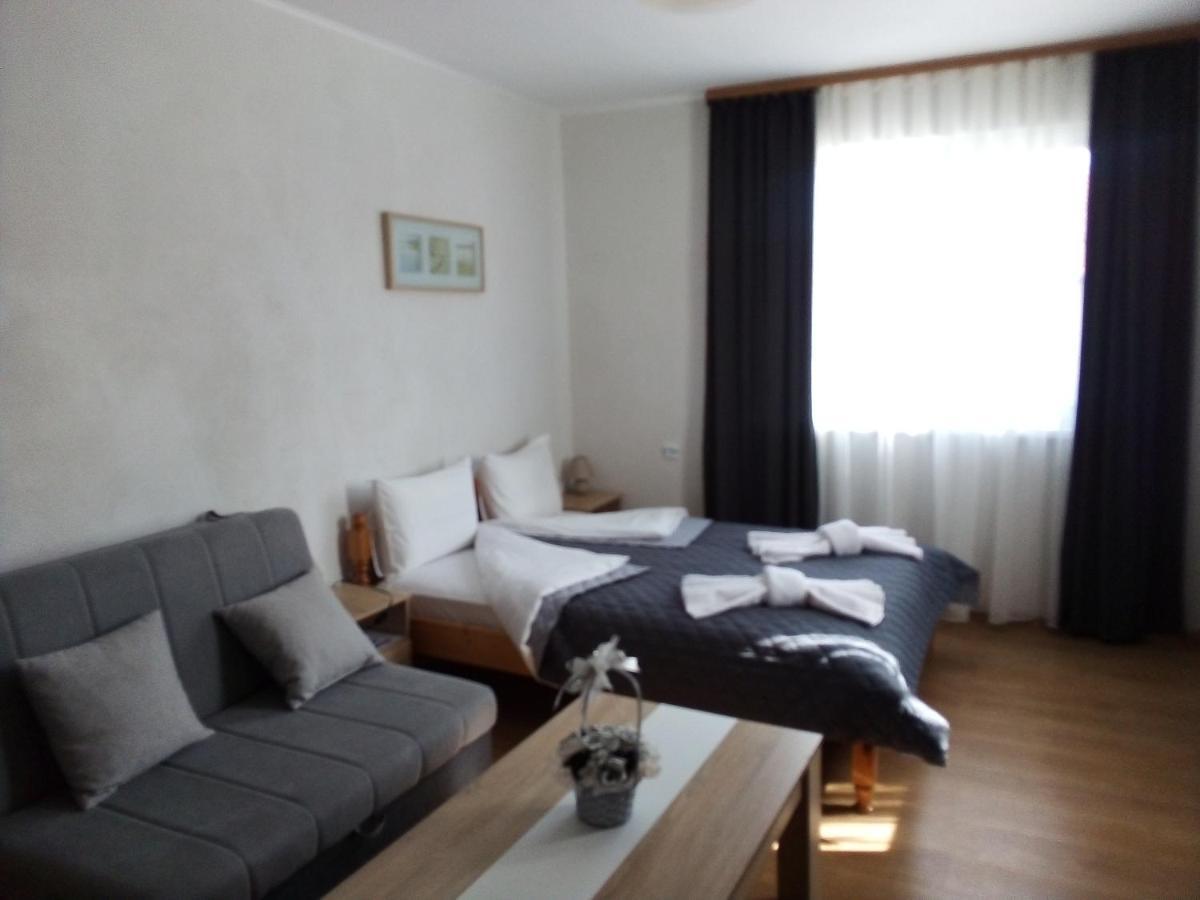 Holiday Guest House Kemo ساباريفا بانيا المظهر الخارجي الصورة