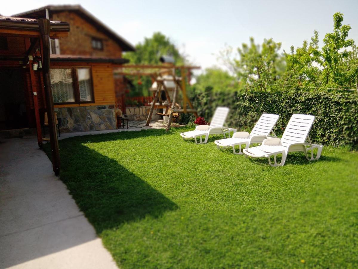 Holiday Guest House Kemo ساباريفا بانيا المظهر الخارجي الصورة
